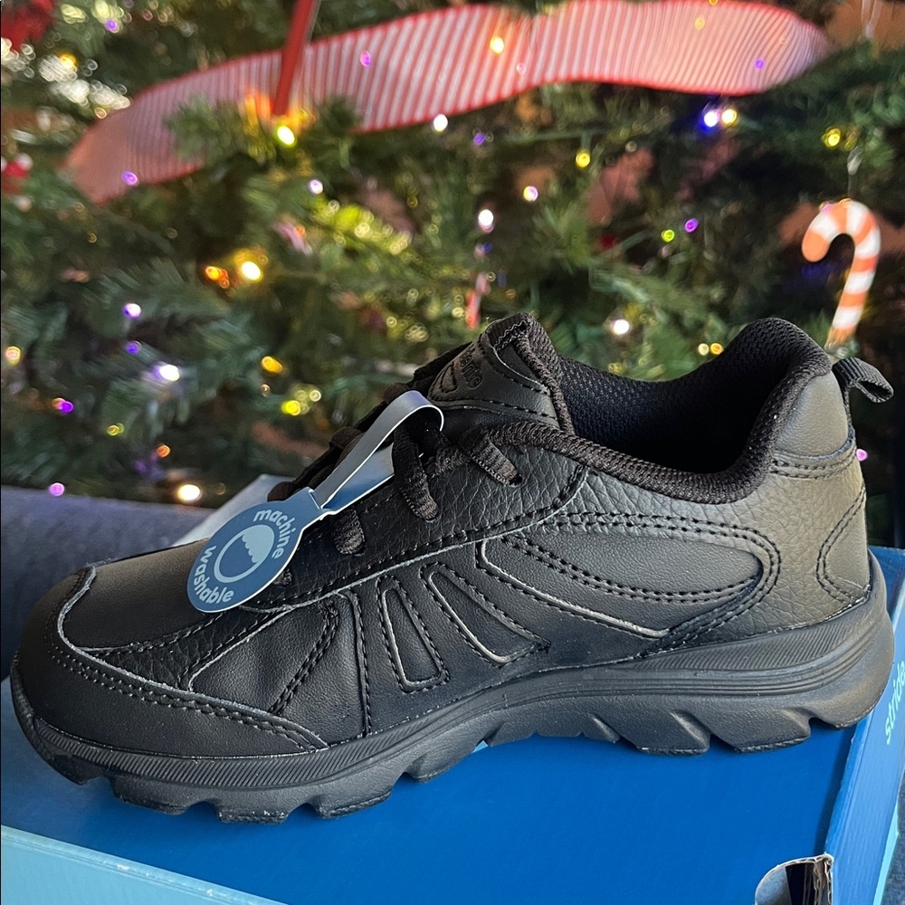 Stride Rite NIB Kids Cooper 2.0 H&L Athletic Shoes Black Boys Size 12 - Picture 4 of 9